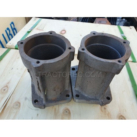 Корпус підшипника, рукав напіввісі, чулок для мототрактора лівий-правий під кріплення 6 болтів